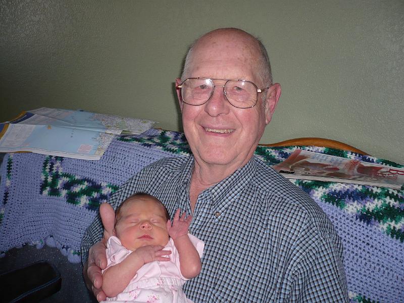 Hailee9th24 011.jpg - Proud to be a great grandparent